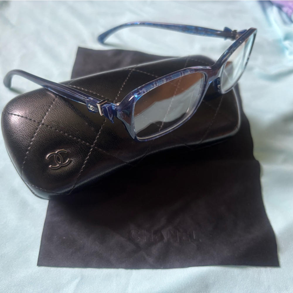 Chanel eyeglasses bow design, case and cleaning cloth. GUC.
